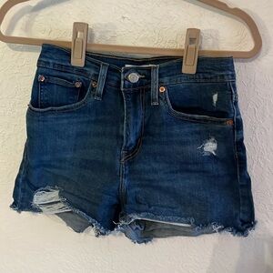 Levi’s Denim Shorts | 27” Waist